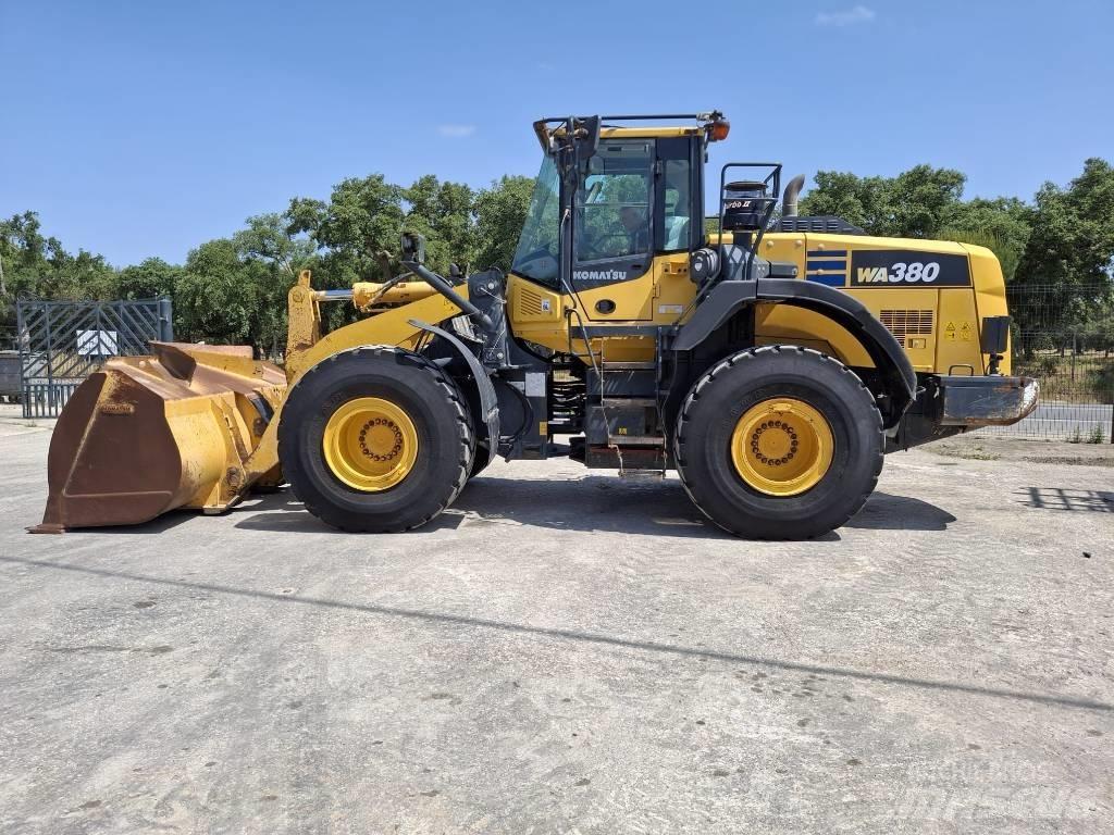 Komatsu WA 380-8 Miniładowarki