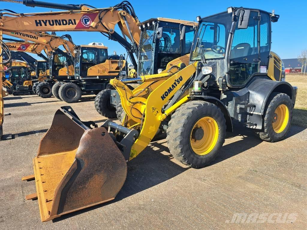 Komatsu WA100-8E0 Ładowarki kołowe