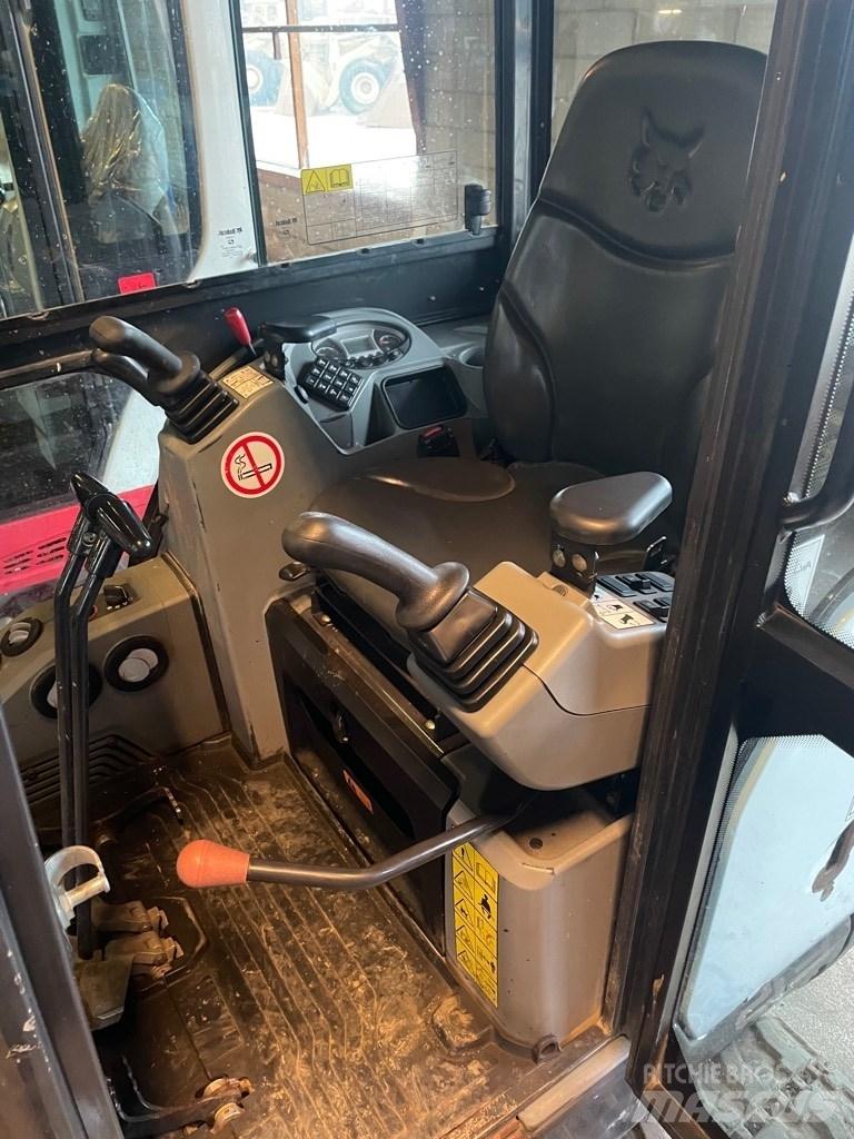 Bobcat E19 Minikoparki