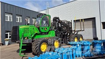 John Deere 1910 G Forwardery