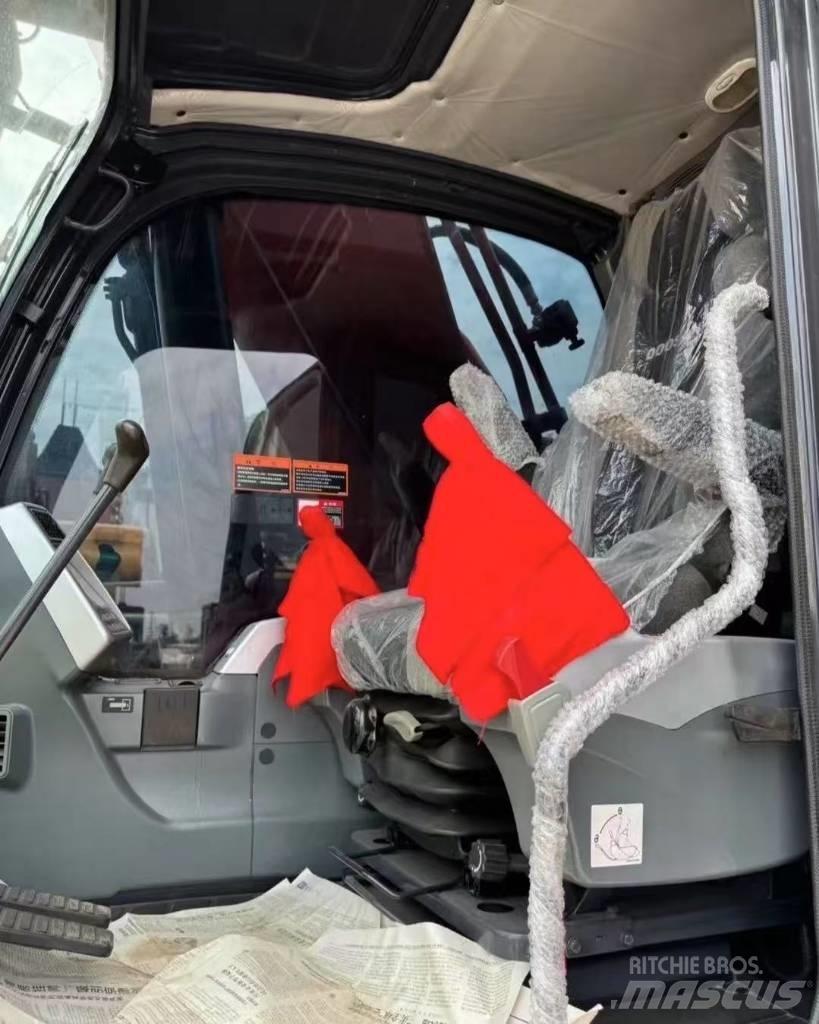 Doosan DX 225 Koparki gąsienicowe