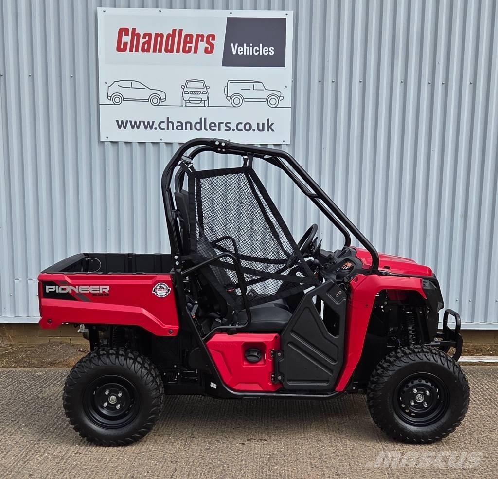 Honda Pioneer Maszyny komunalne