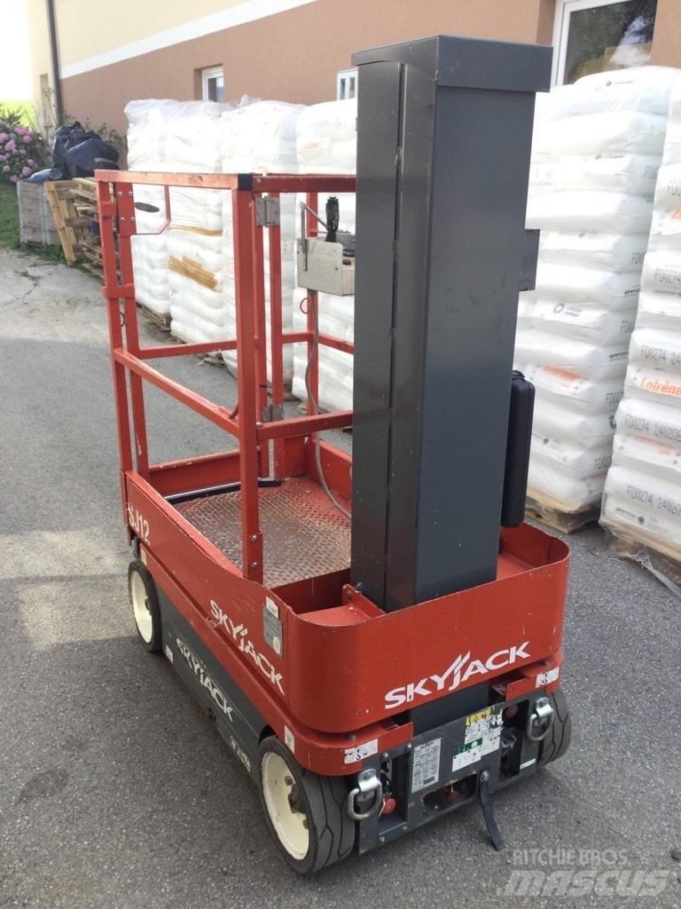 SkyJack SJ 12 Podnośniki nożycowe