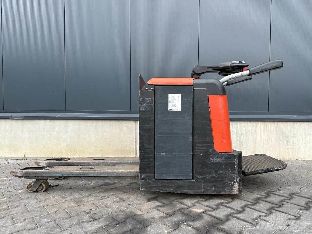 BT LPE240/M Wózki widłowe unoszące z dyszlem