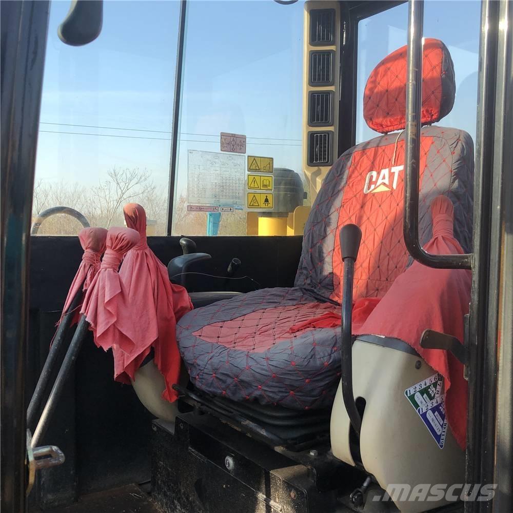 CAT 306D Minikoparki