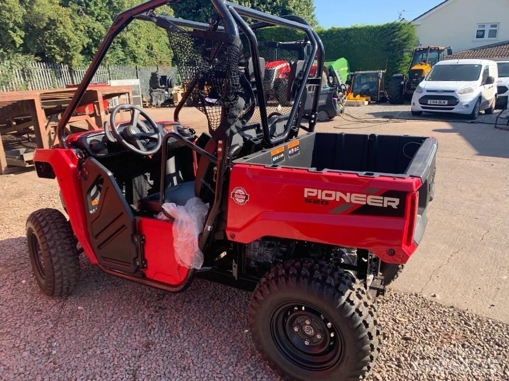 Honda Pioneer 520 Maszyny komunalne