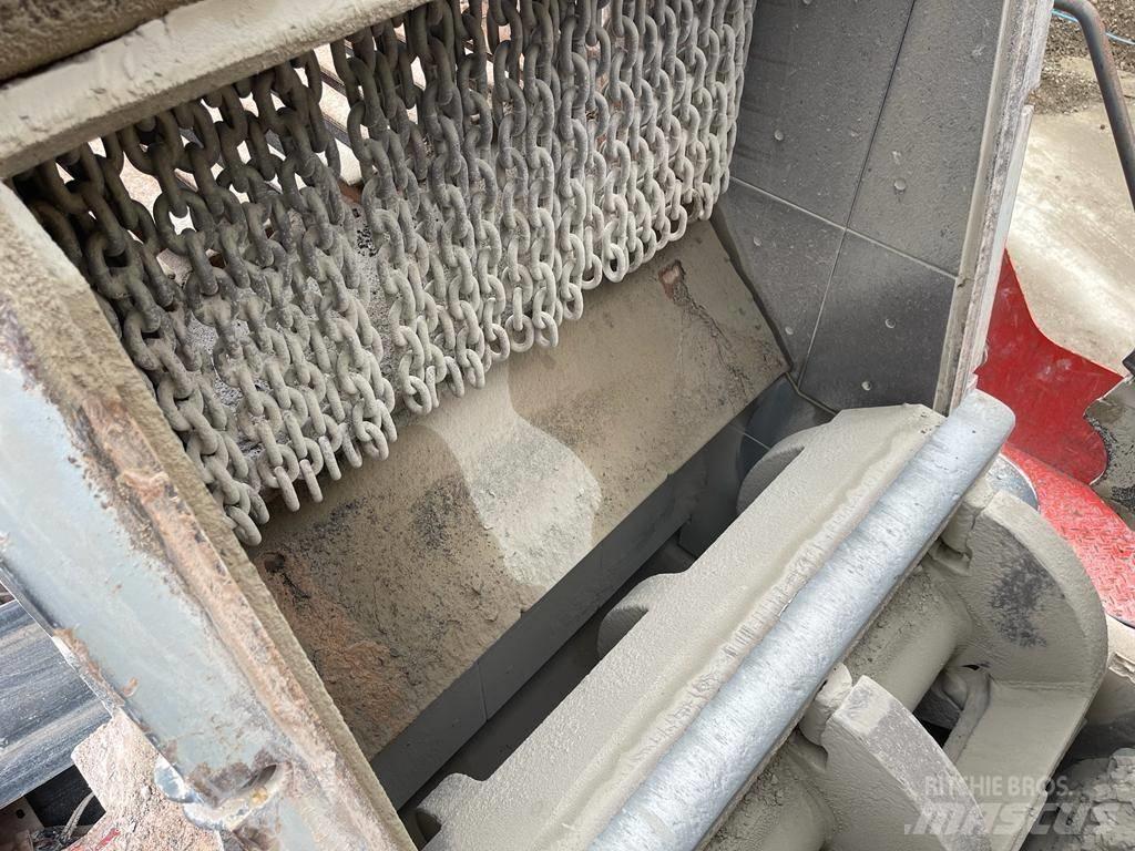 Sandvik QI340 Kruszarki mobilne