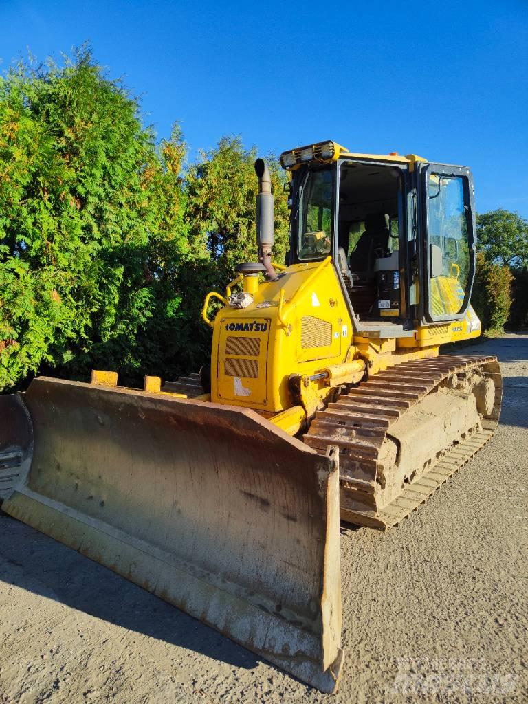 Komatsu D 51 Spycharki gąsienicowe
