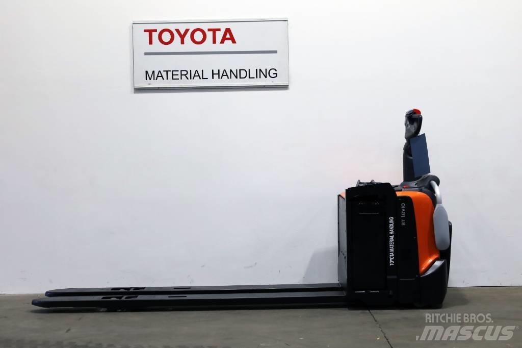 Toyota LPE 250 Wózki widłowe unoszące z platformą dla operatora