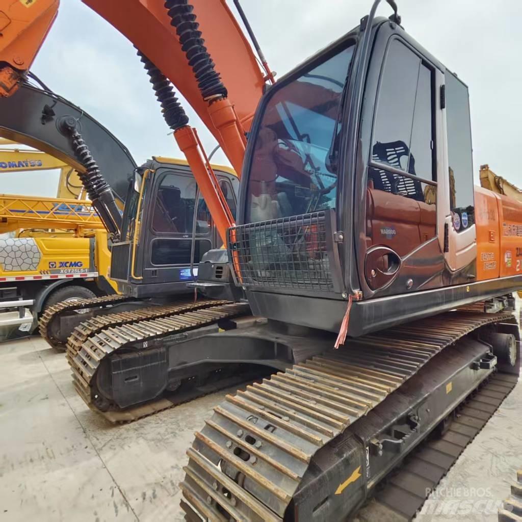 Hitachi ZX 210 Koparki gąsienicowe