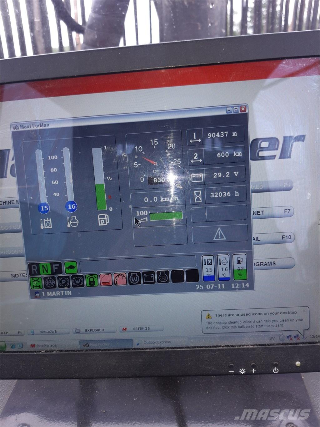 Komatsu 860.4 Forwardery