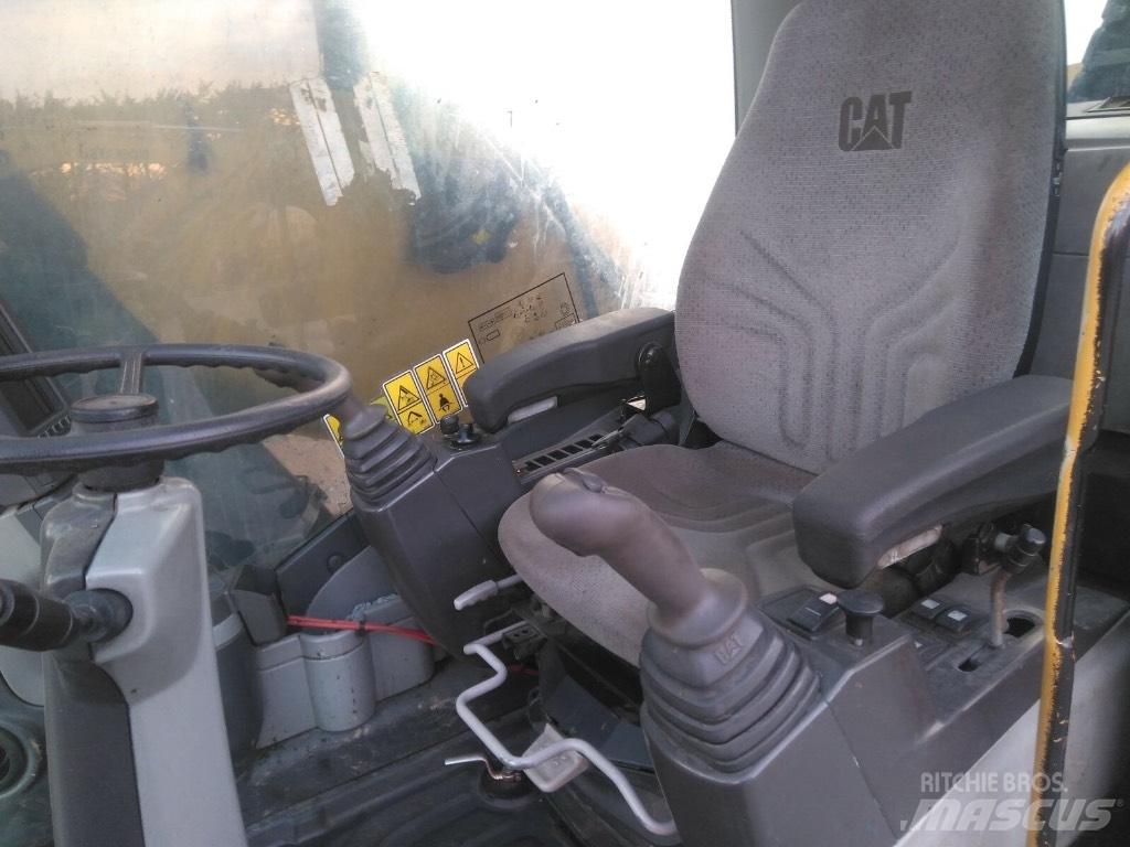 CAT M 322D MH Koparki przeładunkowe