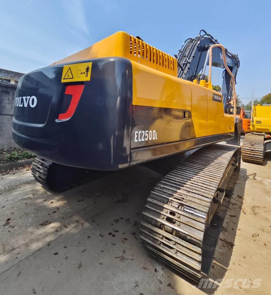 Volvo EC 250 D L Koparki gąsienicowe