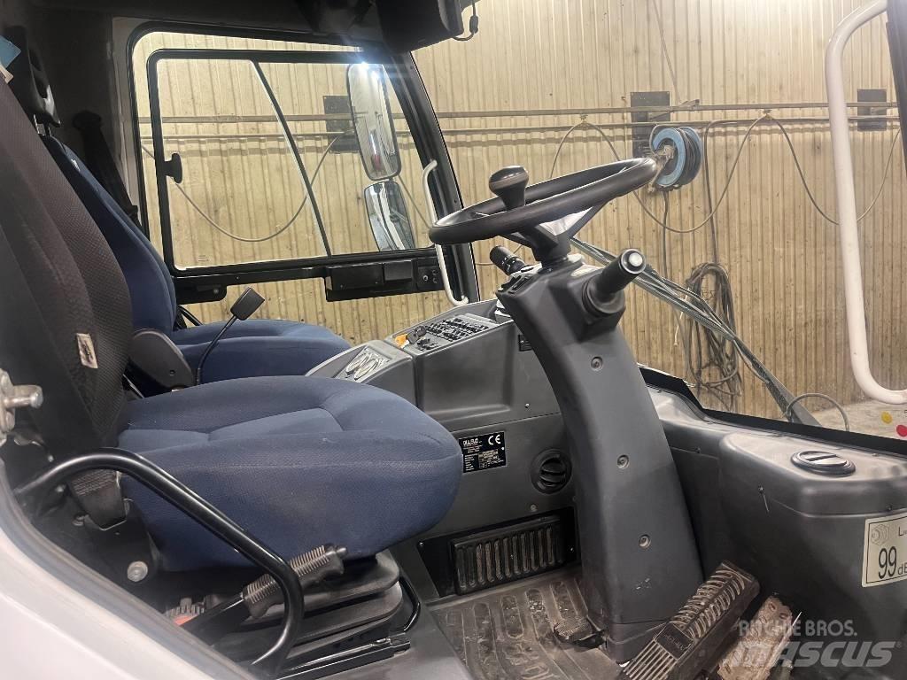 Dulevo 6000 Zamiatarki - Zgarniarki - Odśnieżarki