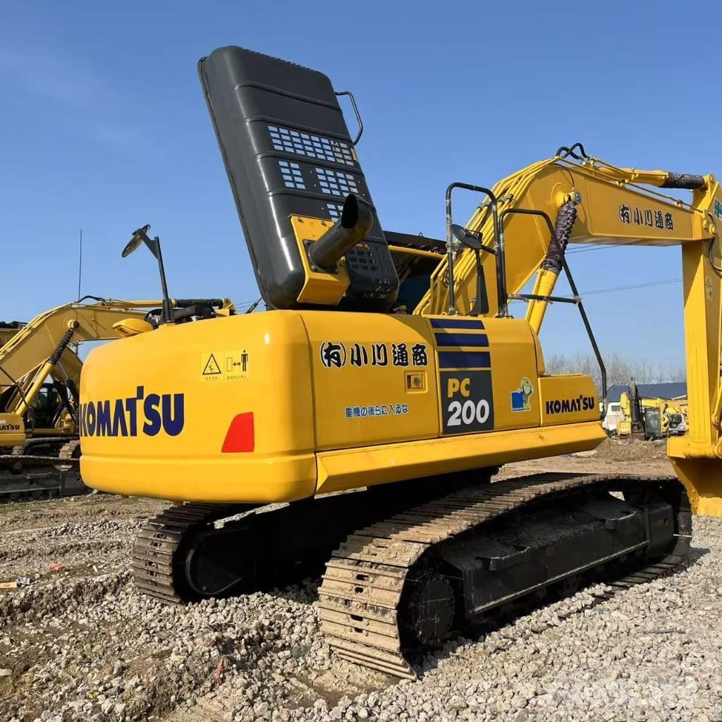 Komatsu PC 200 Koparki gąsienicowe