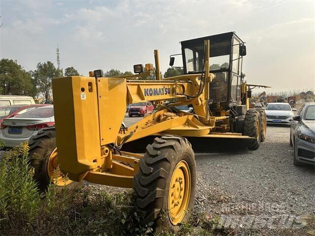 Komatsu GD655 Równiarki
