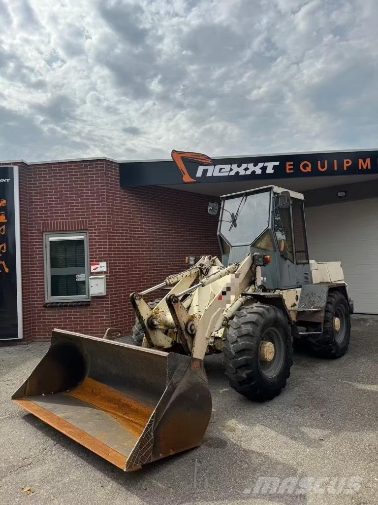 Atlas AR 72 Ładowarki kołowe