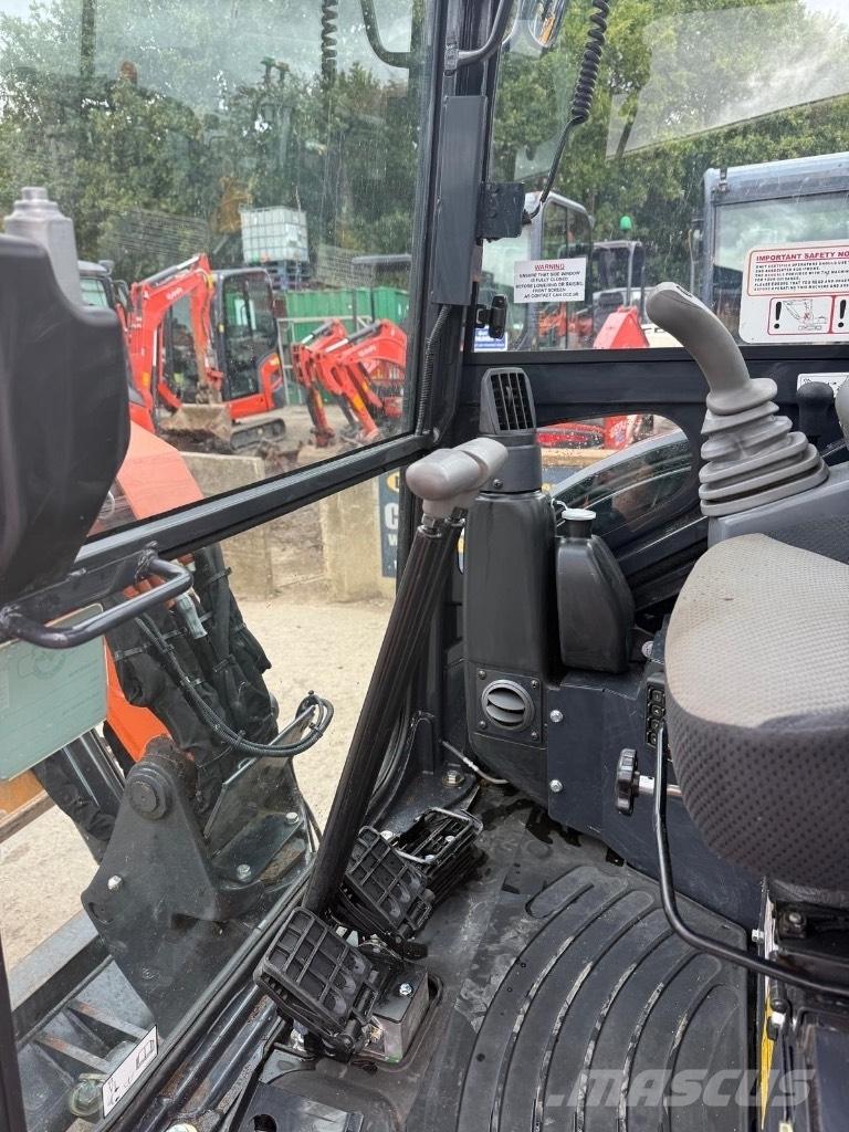 Hitachi ZX 26 U-6 CR Minikoparki