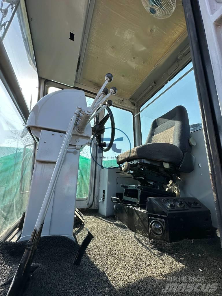 CAT 120 K Równiarki