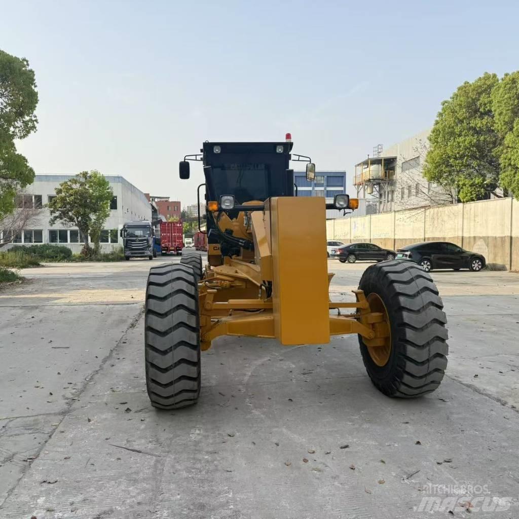CAT 140 G Równiarki