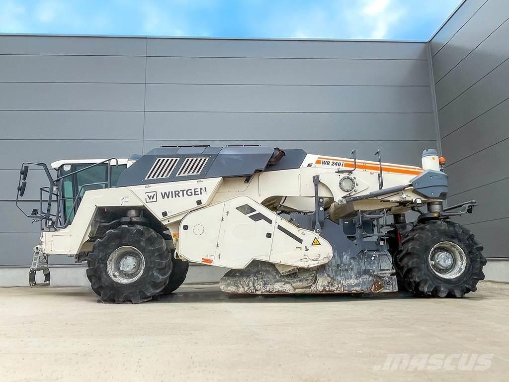 Wirtgen WR 240I Recyklery do asfaltu
