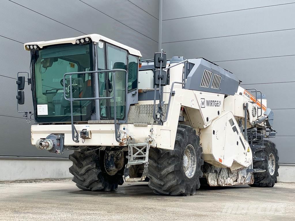 Wirtgen WR 240I Recyklery do asfaltu