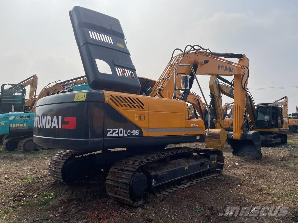 Hyundai 225LC-9S Koparki gąsienicowe