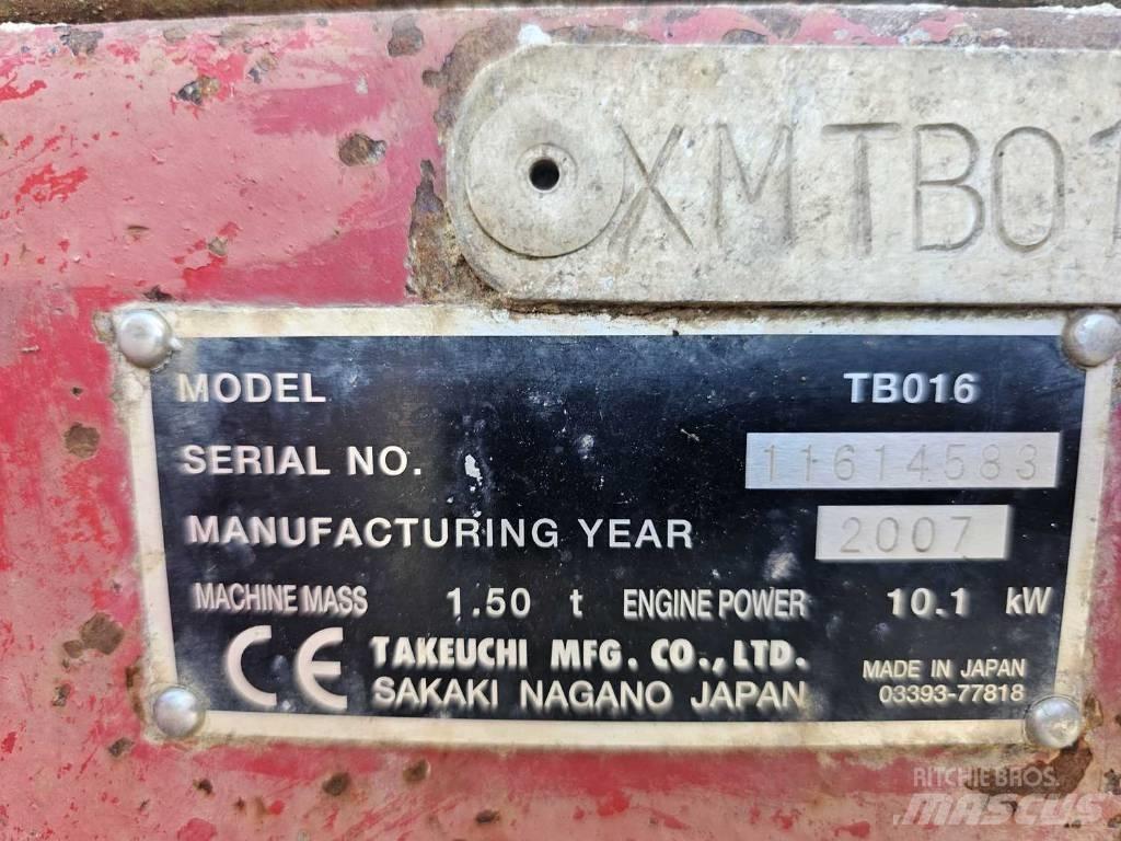 Takeuchi TB 016 Minikoparki