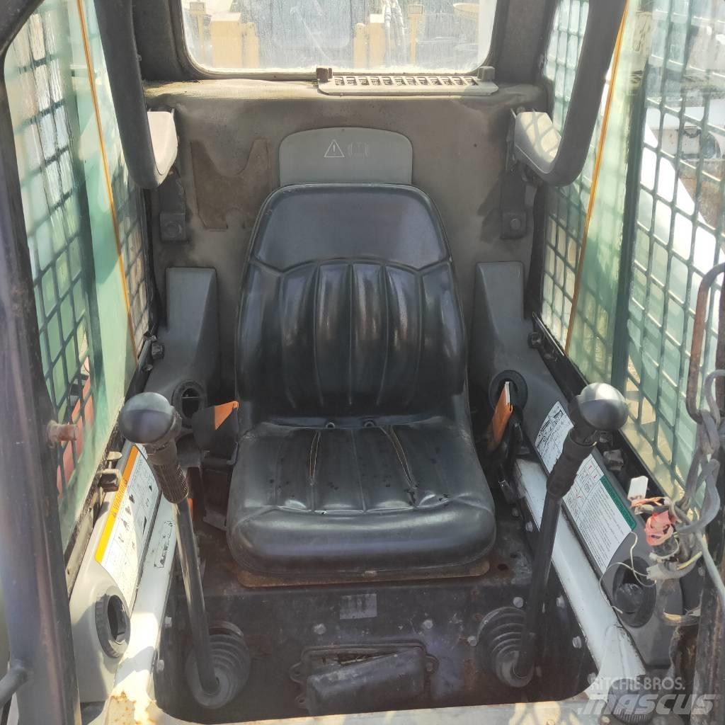 Bobcat S300 Ładowarki burtowe