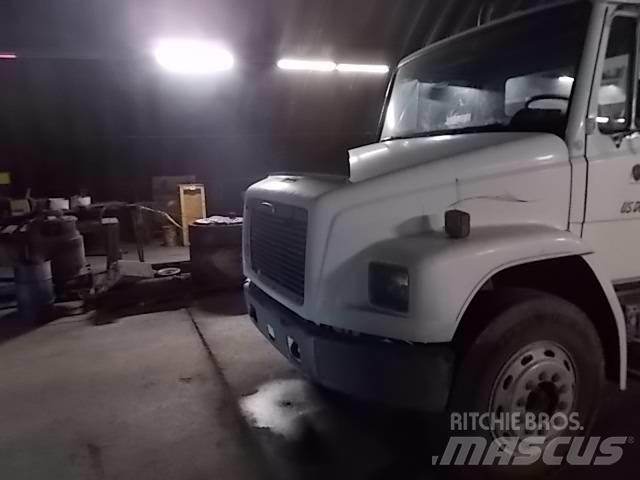 Freightliner L70 Inne