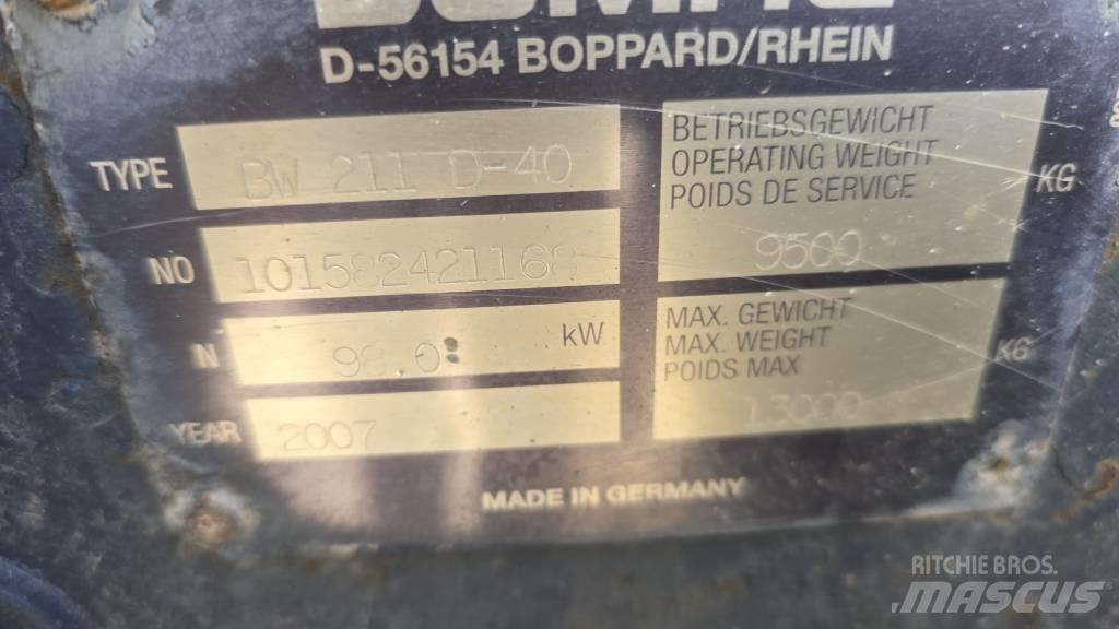 Bomag BW 211 D-40 Walce dwubębnowe