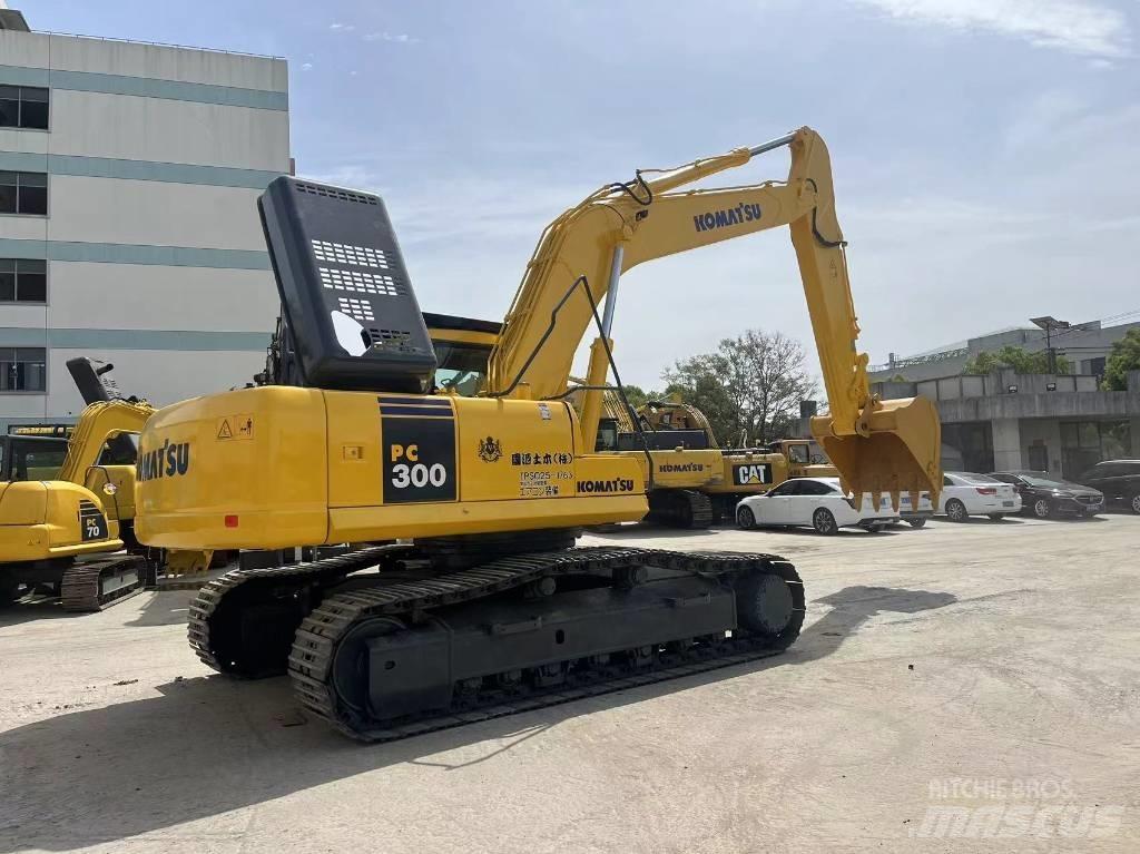 Komatsu PC 300 Koparki gąsienicowe