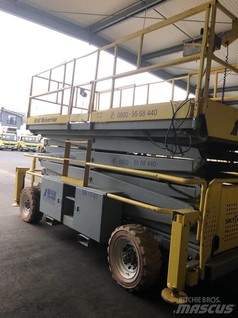 SkyJack SJ 9250 RT Podnośniki nożycowe