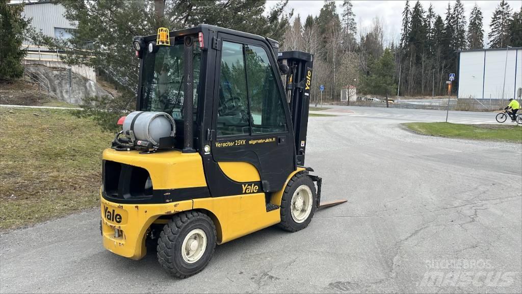 Yale GLP 25 VX Wózki LPG