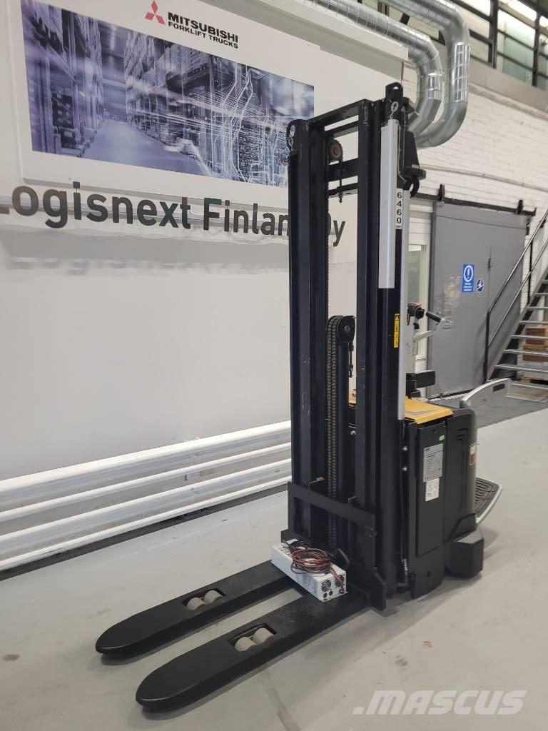 CAT NSV 16N Samojezdne maszyny do załadunku