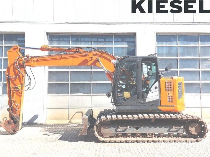 Hitachi ZX 135 US-6 Koparki gąsienicowe
