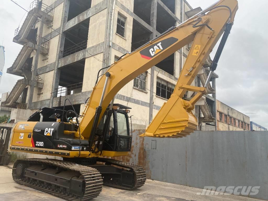 CAT 320 D Koparki gąsienicowe