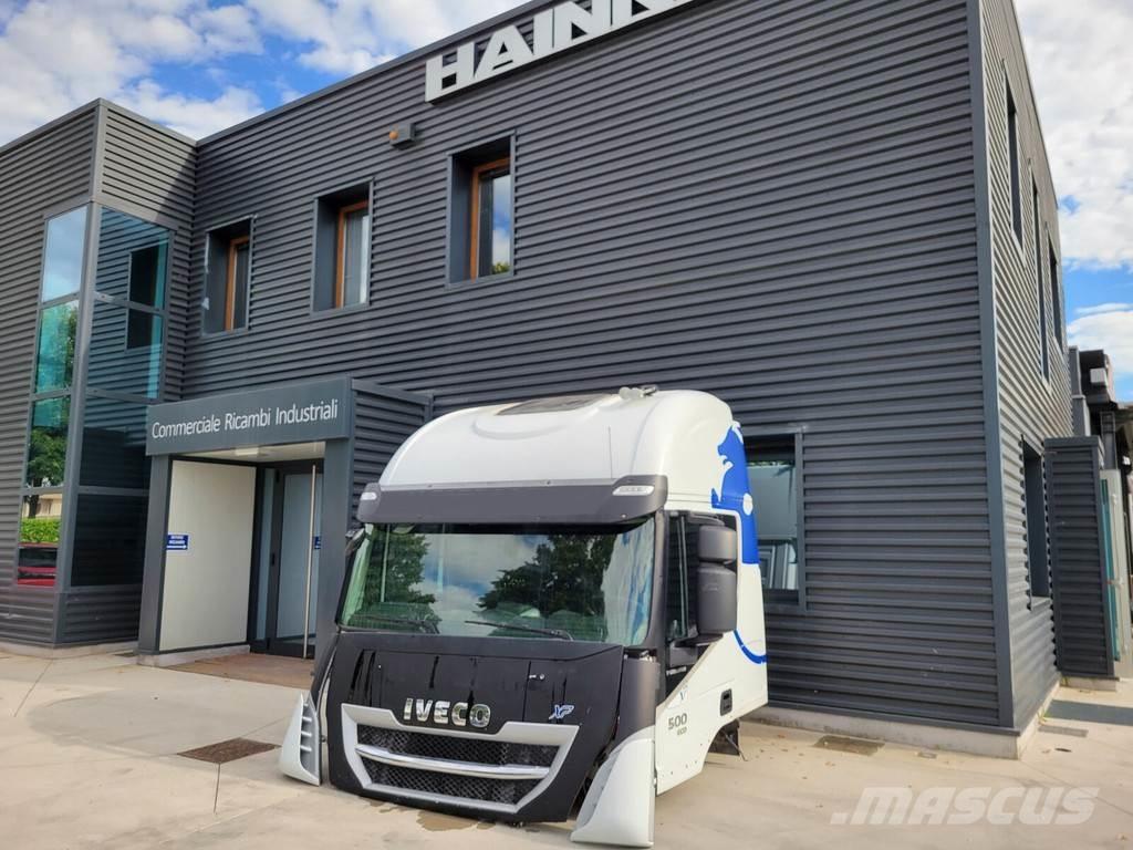 Iveco AS Kabiny i wnętrze