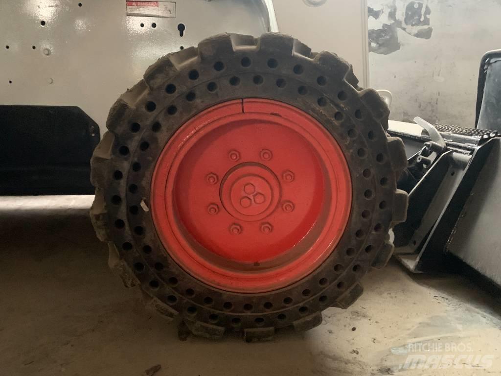 Bobcat S 300 Ładowarki burtowe