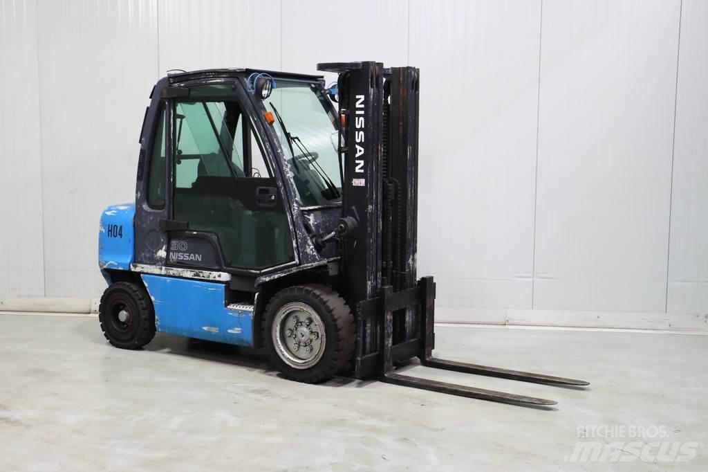 Nissan FGD02A30Q Wózki Diesla