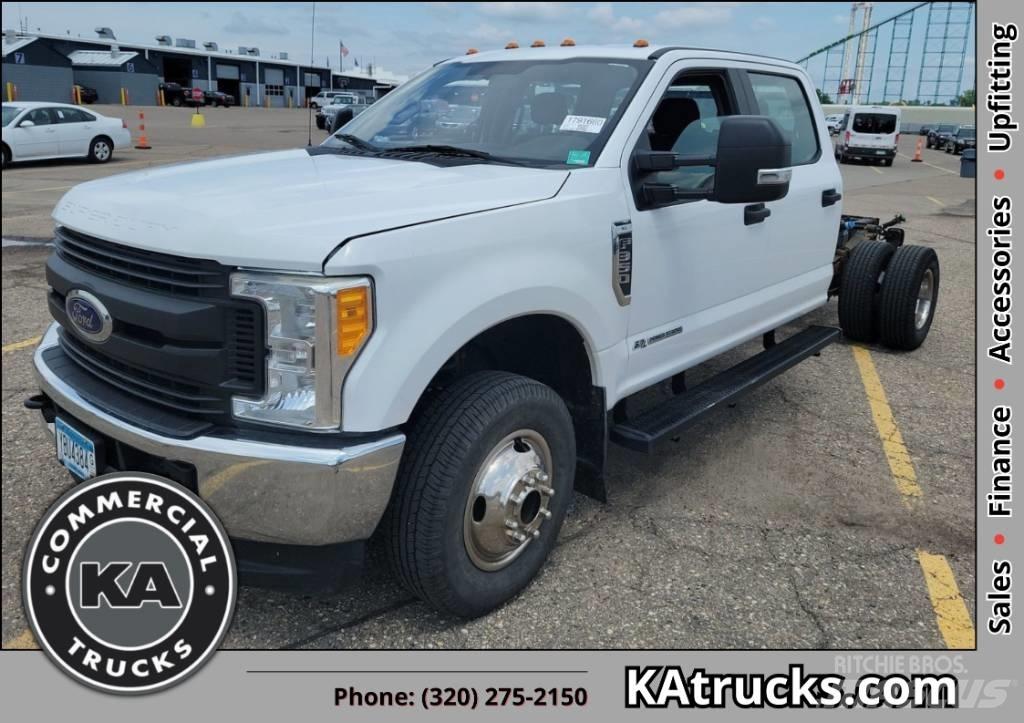 Ford F 350 XL SD Pojazdy pod zabudowę