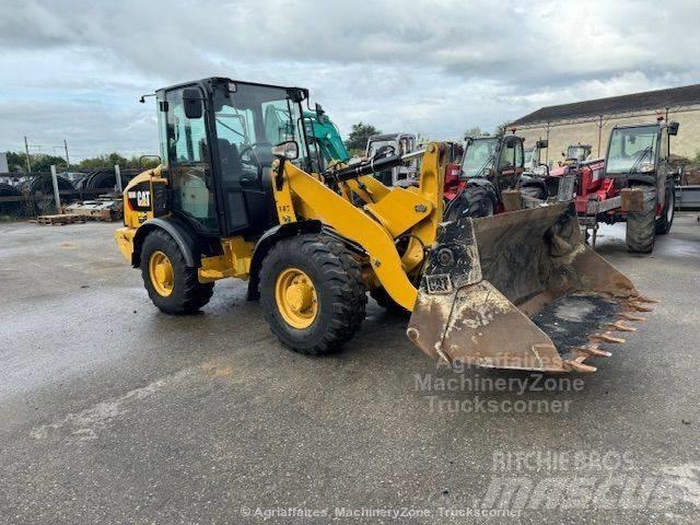 CAT 906 Ładowarki kołowe