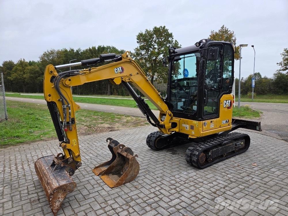CAT 302.7CR Minikoparki