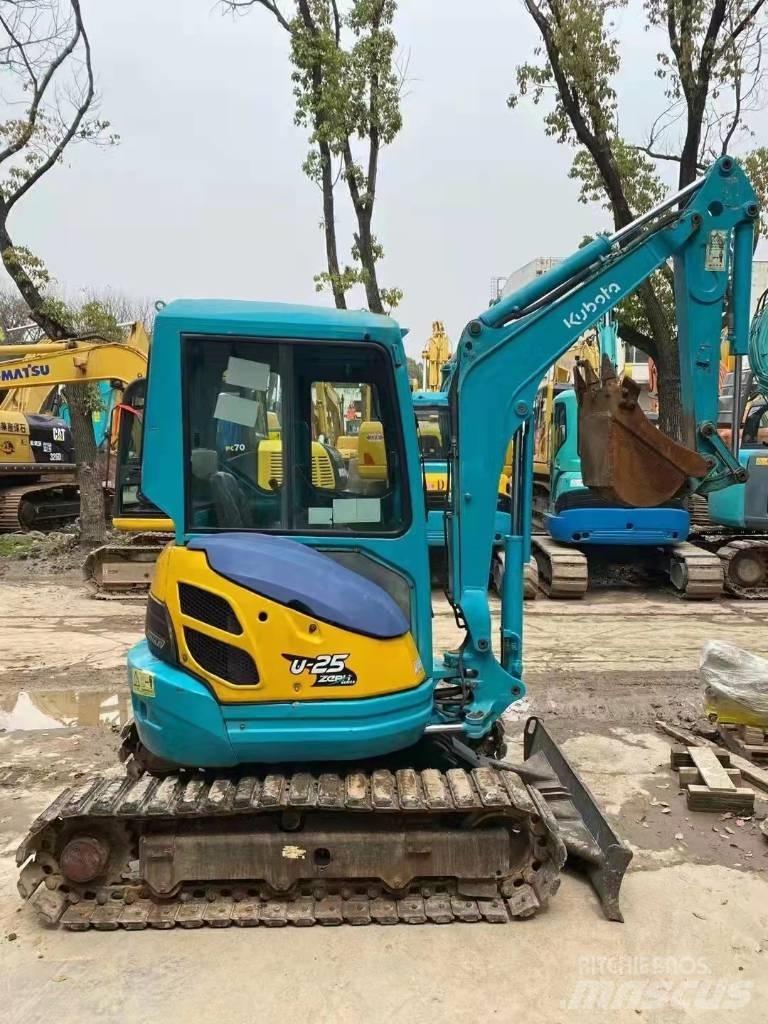Kubota U 25 Minikoparki