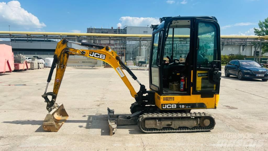 JCB 19 C Minikoparki