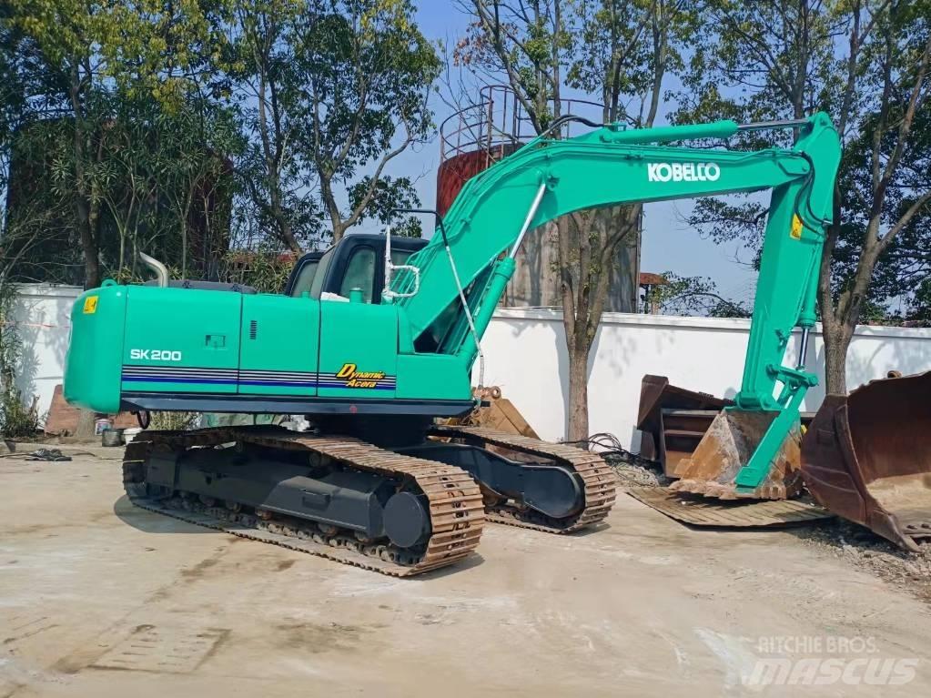 Kobelco SK 200 Koparki gąsienicowe