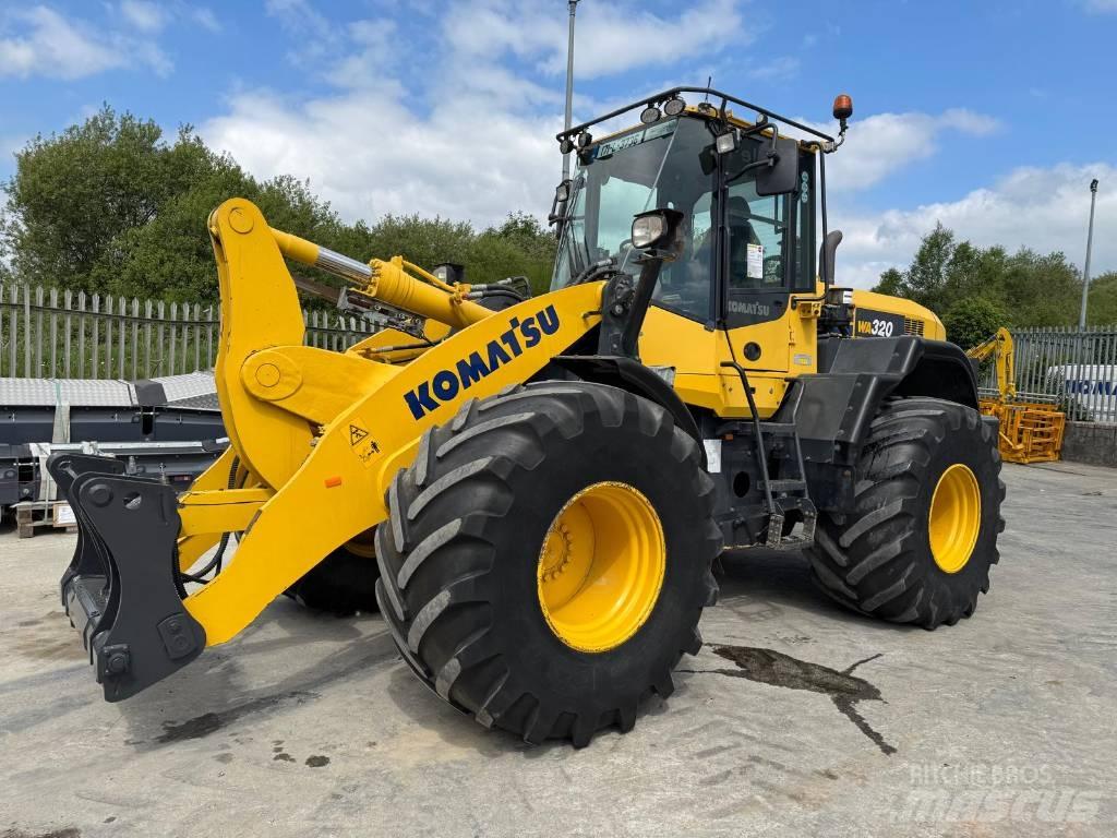 Komatsu WA320-7 Ładowarki kołowe