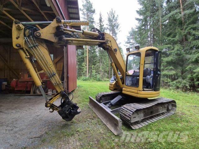 Komatsu PC75 UU Koparki gąsienicowe