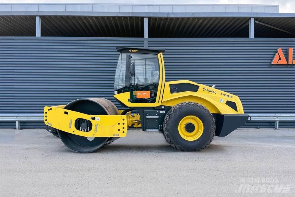 Bomag BW 213 D-5 Walce jednobębnowe
