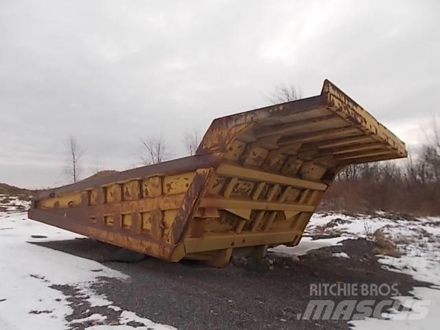 CAT 777B Wozidła sztywnoramowe